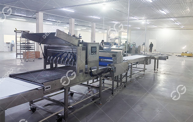 Ligne de production de gâteaux d'anniversaire au Turkménistan