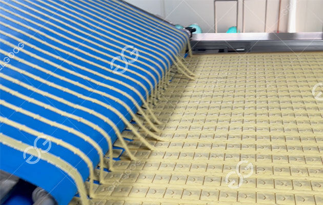 Machine de production de biscuits